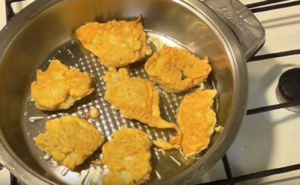 Хек, жареный в кляре
