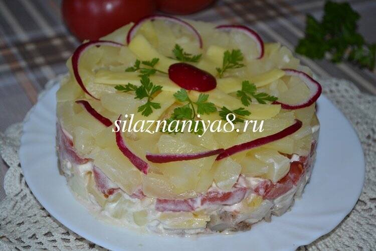Салат с курицей и ананасами: классические рецепты очень вкусных салатов