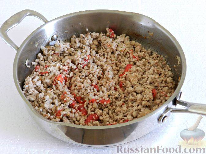 Пошаговый рецепт пирога из слоеного теста с мясом