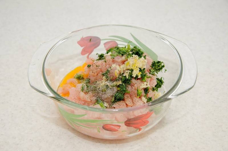 Рубленные куриные котлеты