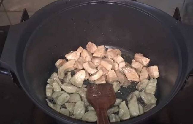 Тушеная капуста: 8 самых вкусных рецептов!