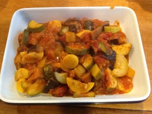 Тушеные баклажаны с овощами
