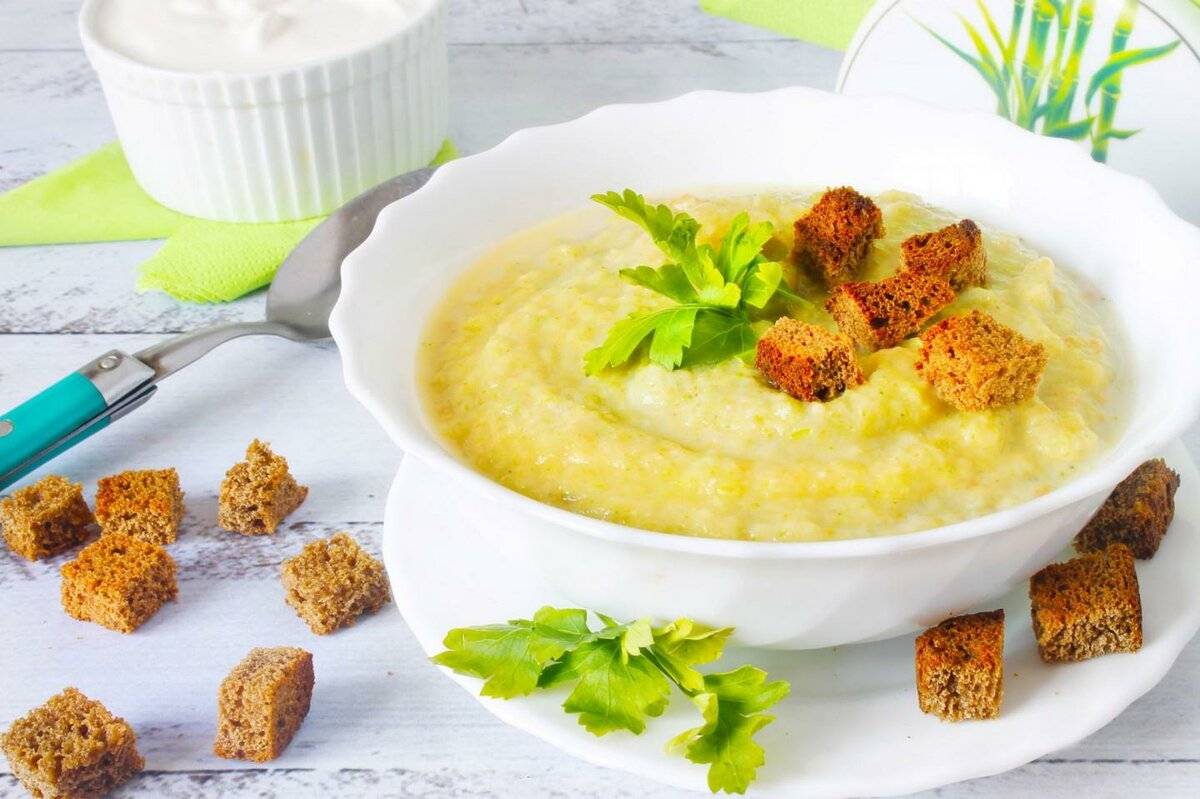 Суп-пюре из брокколи: 4 топовых фото-рецепта
