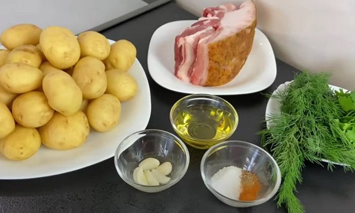Картошка с овощами в духовке: в фольге, рукаве, горшочках