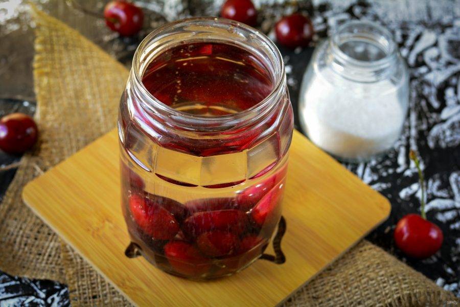 Вишневый компот на зиму: экспериментируем со вкусом и ингредиентами