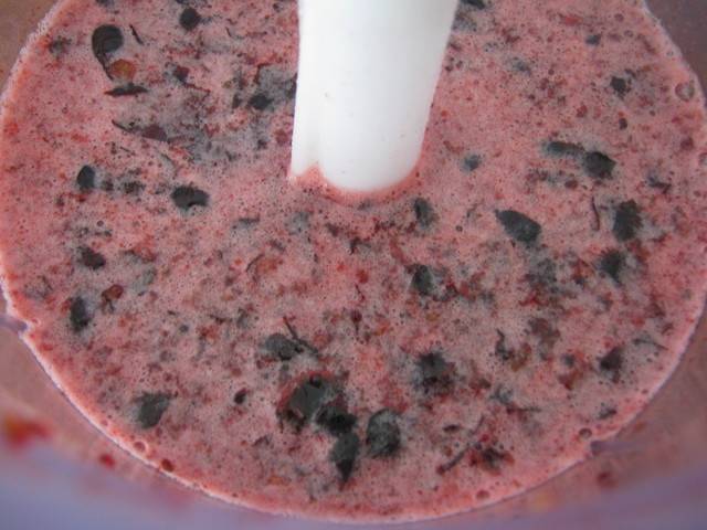 Рецепты смузи со смородиной, или как приготовить вкусный и полезный десерт