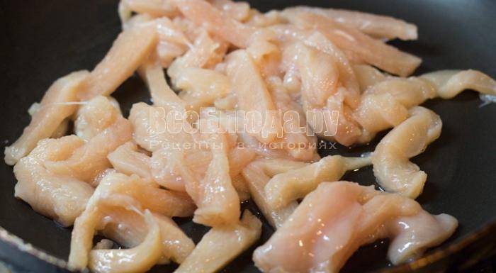 7 самых вкусных салатов из свеклы вареной 2022: простые пошаговые рецепты