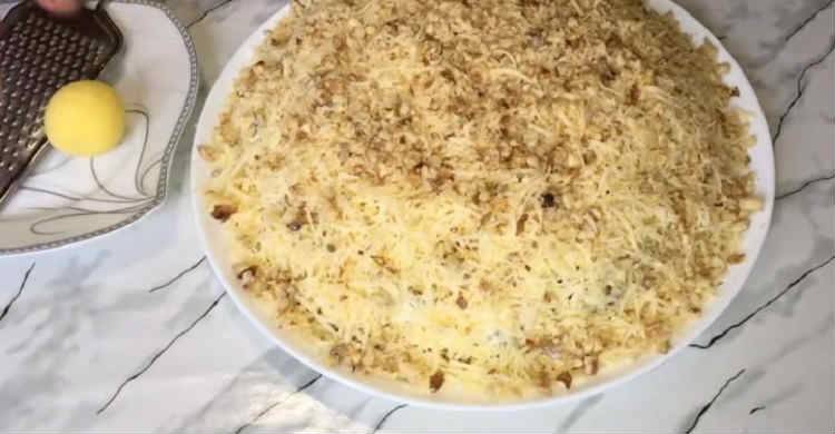 10 вкусных рецептов салата с копченой курицей