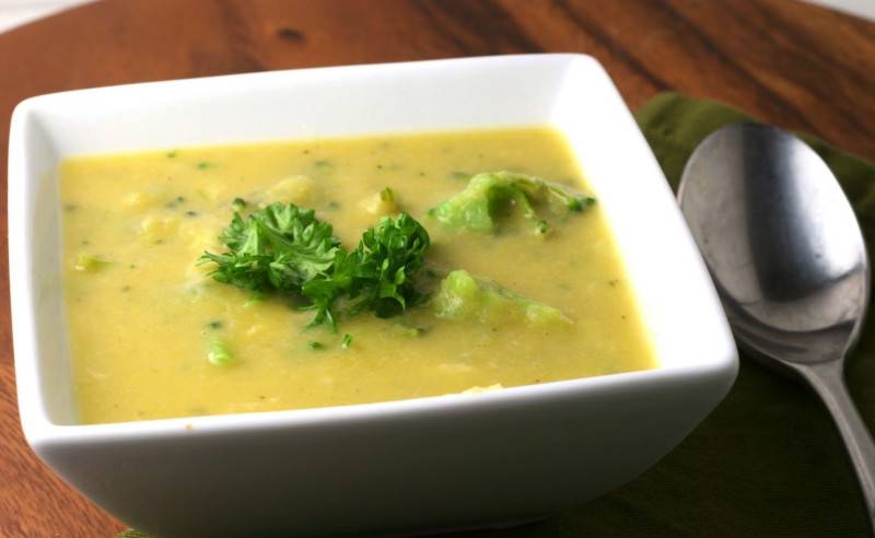 Десять диетических рецептов супа из брокколи: полезно и вкусно