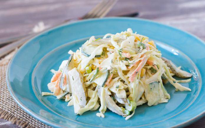 20 простых и вкусных салатов, которые подойдут на все случаи жизни