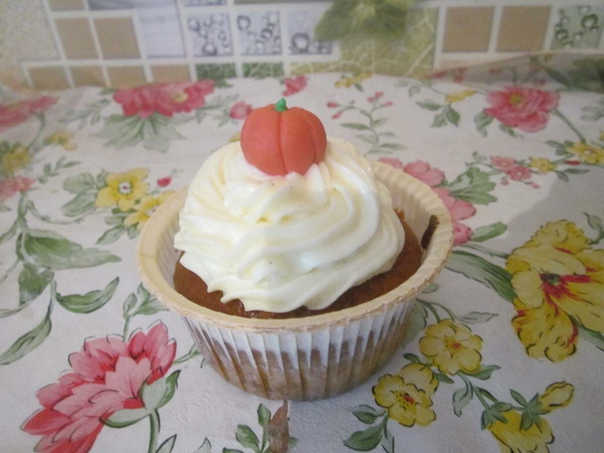 Тыквенный кекс с апельсиновой помадкой