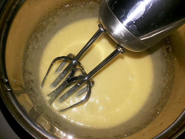 Кекс с грушей