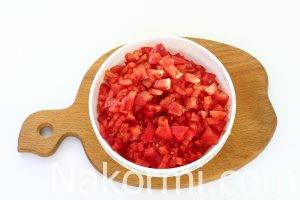 Баклажаны в духовке с помидорами и сыром