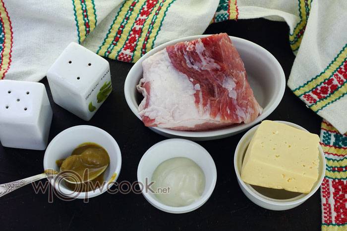 Рулетики из свинины с начинкой в духовке