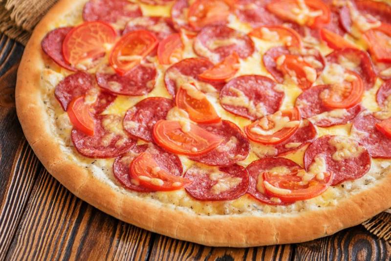 Пицца как в пиццерии в домашних условиях: самые вкусные и простые рецепты домашней пиццы и теста для нее с пошаговым описанием, фото и видео