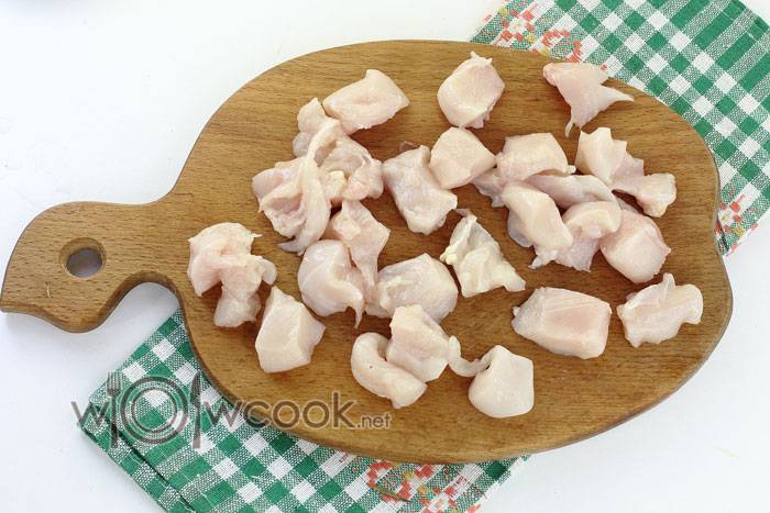 Фрикасе из курицы с шампиньонами по классическому рецепту