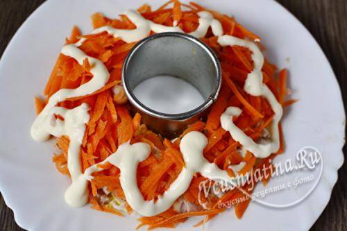 Салат «изумрудный браслет» с курицей и киви: рецепты, советы по приготовлению и оформлению