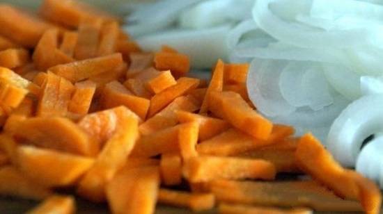 Рулетики из баклажанов с сыром и чесноком