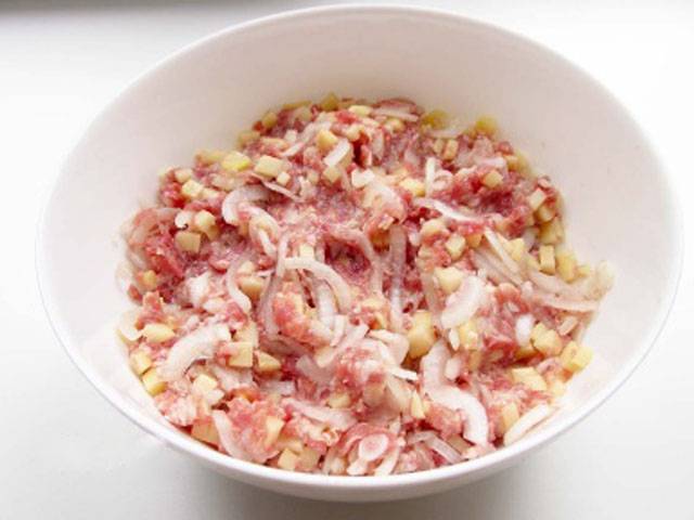 Готовим картофельный пирог с фаршем