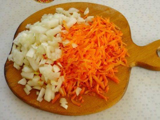 Сырный суп с креветками и крабовыми палочками