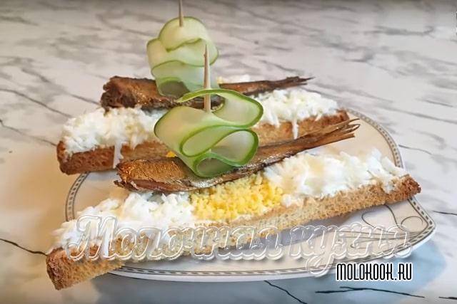 Черная зубная паста