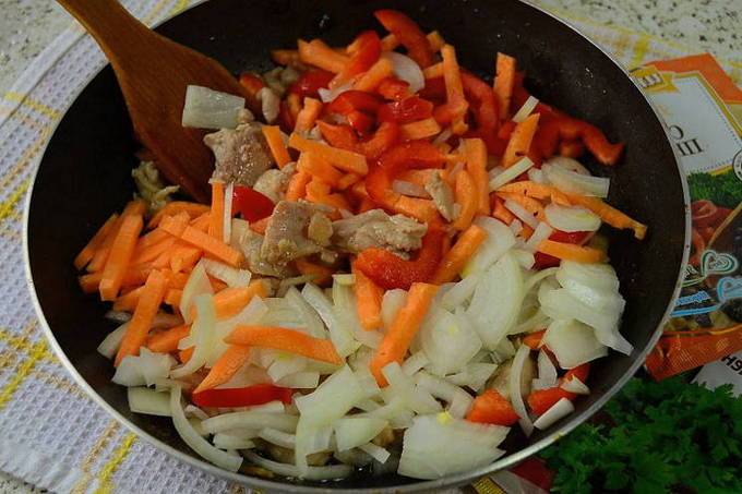 Как приготовить рис с овощами
