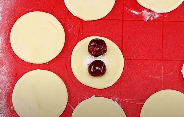 Вареники с вишнями: рецепт с пошаговыми фото. секреты приготовления вкусных вареников
