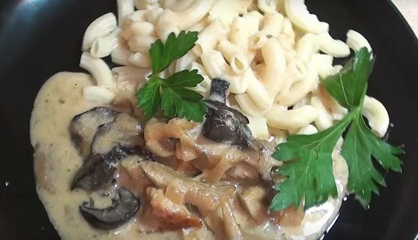 20 рецептов выпечки на сметане, которые непременно удивят