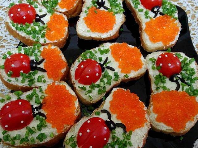 11 самых вкусных бутербродов с красной рыбой к новогоднему столу