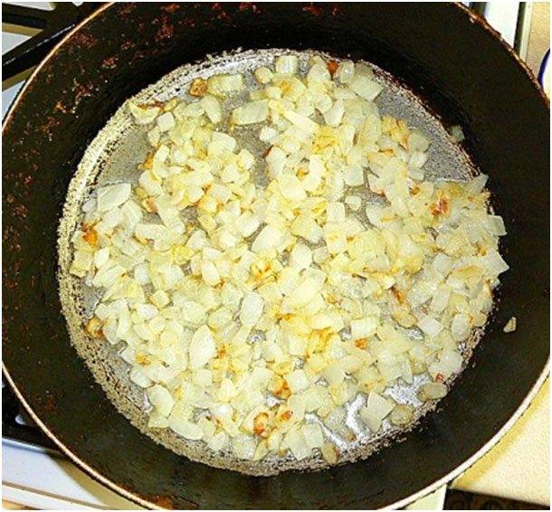 Вкусный борщ можно приготовить и в мультиварке: рецепт с фото