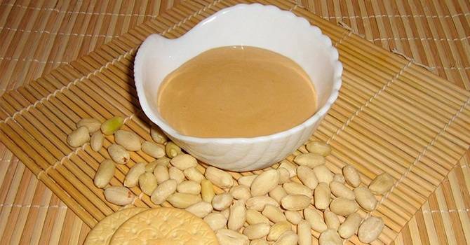 Ореховый соус для блюд из птицы, мяса, овощей