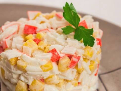20 простых и вкусных салатов, которые подойдут на все случаи жизни