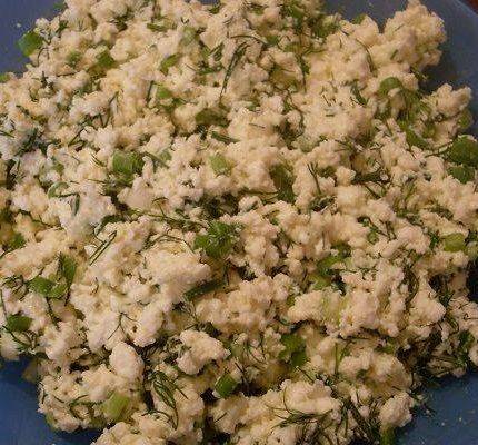 Рецепты выпечки сладких пирожков с яблоками и с ягодами. тесто для пирожков
