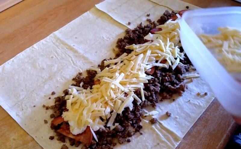 Готовим вкусный завтрак из лаваша