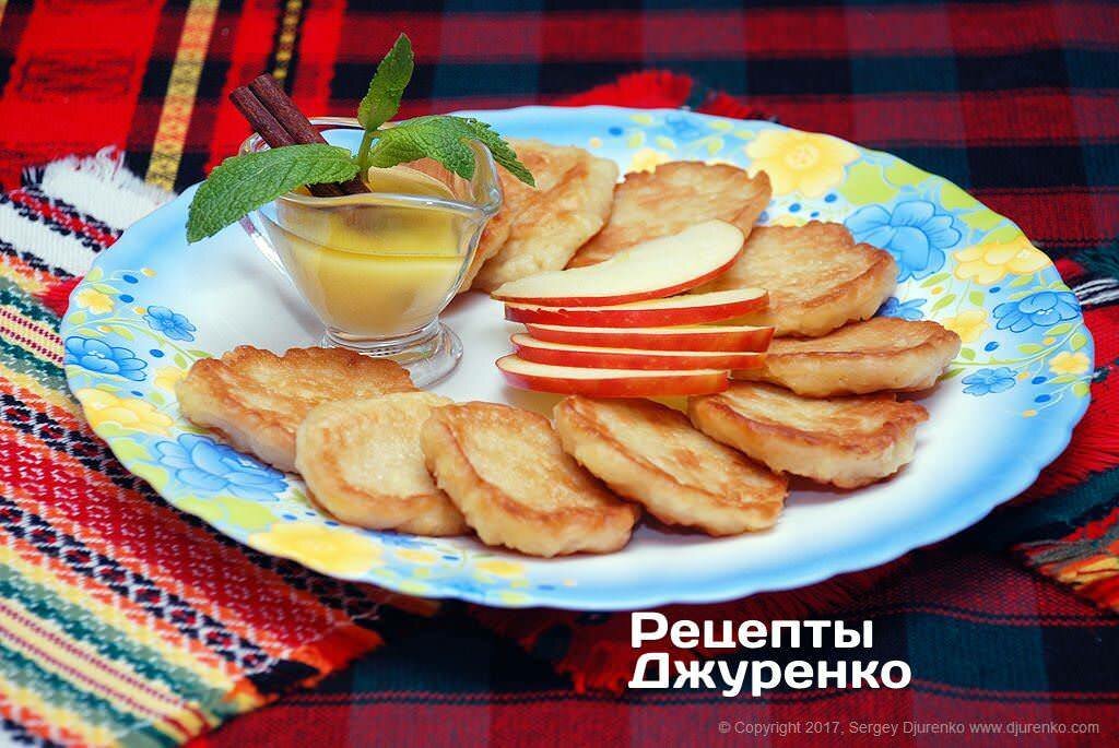 Пышные оладьи с яблоками на кефире: 8 лучших рецептов