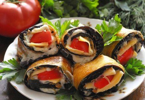 Тушеные баклажаны с овощами