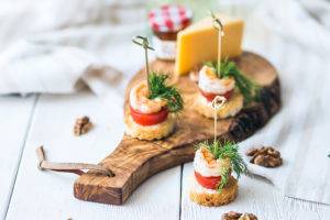 Канапе для фуршета: 20 вкусных и оригинальных рецептов