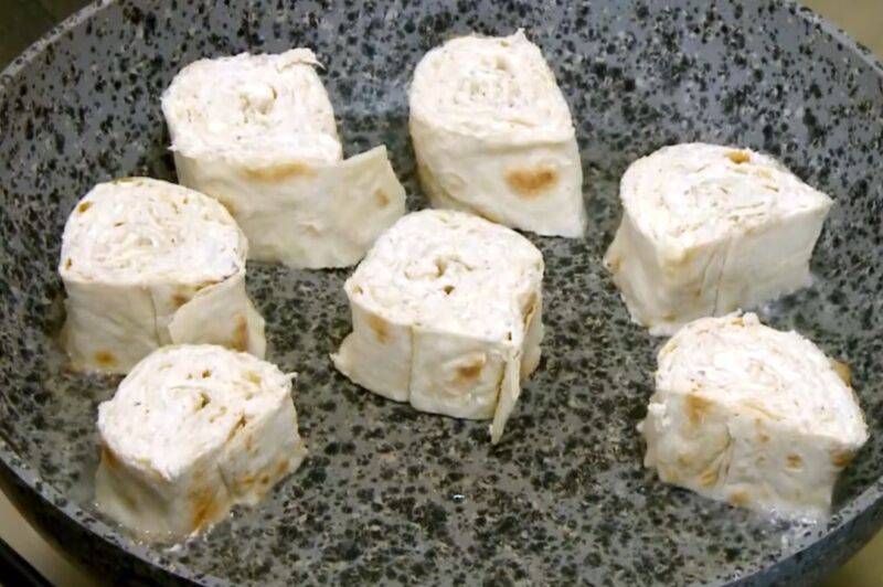 Готовим вкусный завтрак из лаваша
