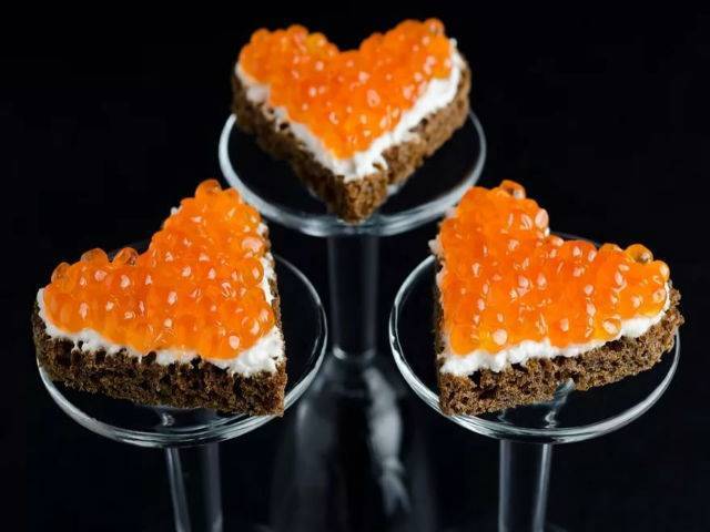 11 самых вкусных бутербродов с красной рыбой к новогоднему столу