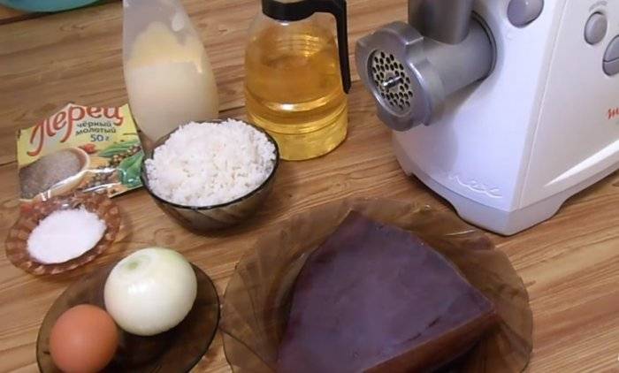 Печеночные оладьи из говяжей, свиной или куриной печени. классические пошаговые рецепты на любой вкус