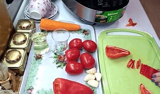 Салат из риса и яиц