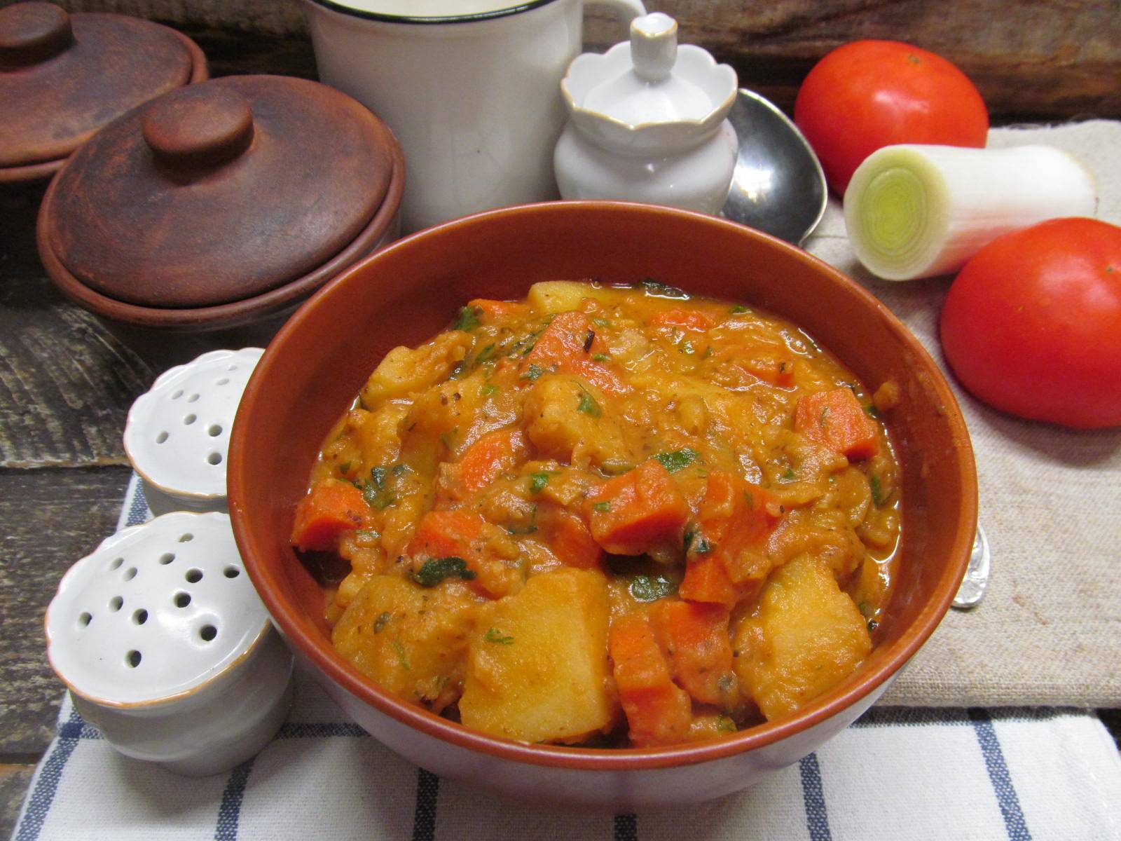 Гуляш из свинины с подливкой: лучшие рецепты, чтобы мясо было сочным и мягким | народные знания от кравченко анатолия