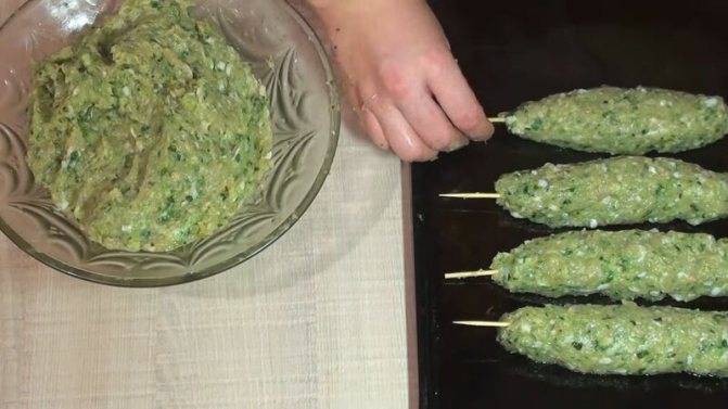 Люля кебаб из куриного фарша в духовке