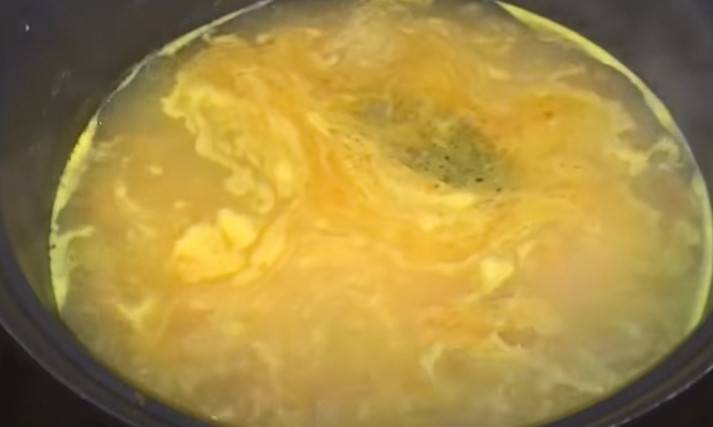 Вкусный сырный суп из плавленых сырков и курицы