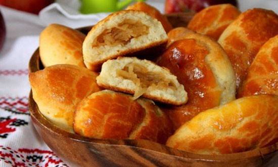 Как приготовить пирожки с яблоками для всей семьи