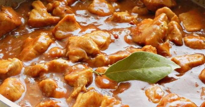 Подливка из свинины: с луком, томатом, сметаной, мукой, бефстроганов