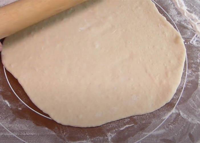 Пошаговый рецепт пирога из слоеного теста с мясом
