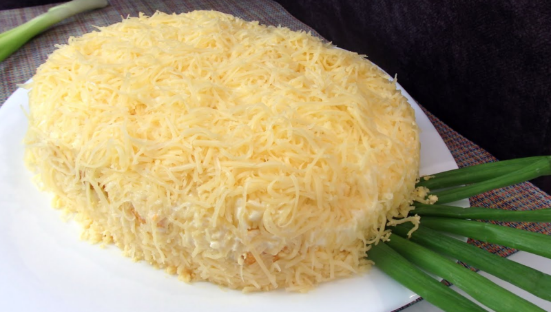 Салат с консервированным тунцом. 9 очень вкусных рецептов с фото
