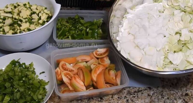 Салат из капусты с болгарским перцем: 4+ очень вкусных рецепта, калорийность и много идей