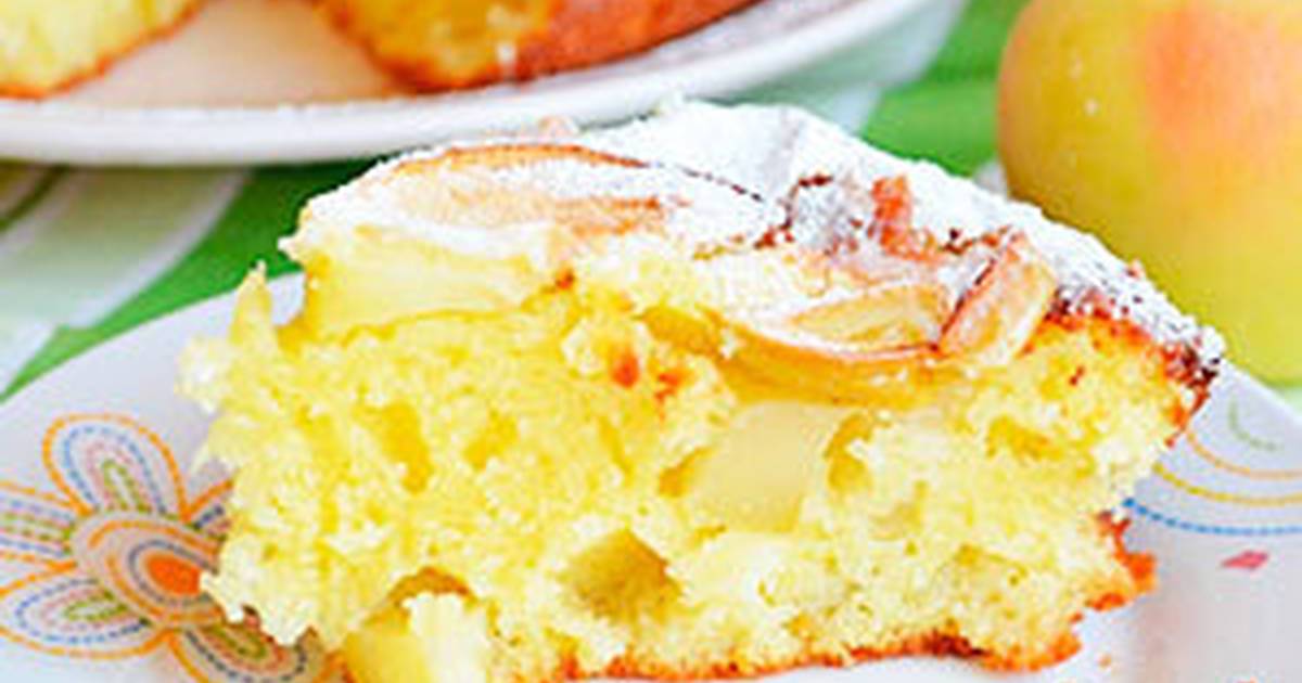 Шарлотка с яблоками и творогом, простой домашний рецепт в духовке